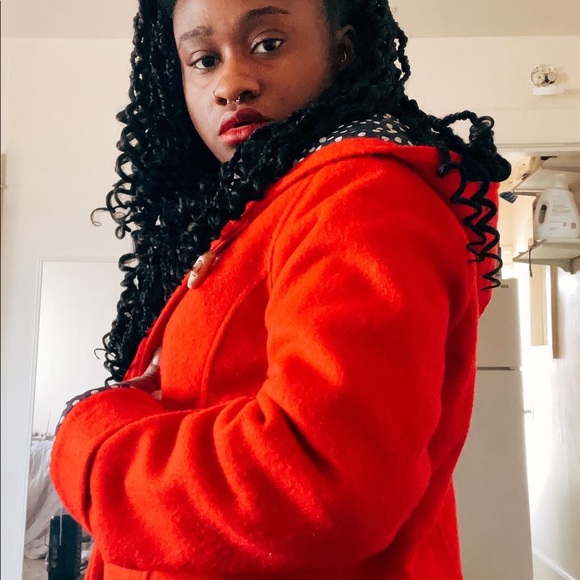 Cherokee Red Coat - Picture 3 of 5